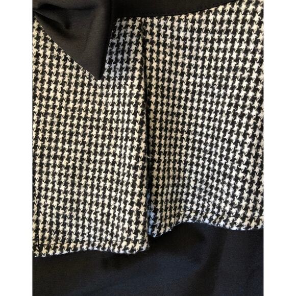 NWT Womens Black White Herringbone Split Neck dress size M - Picture 9 of 12